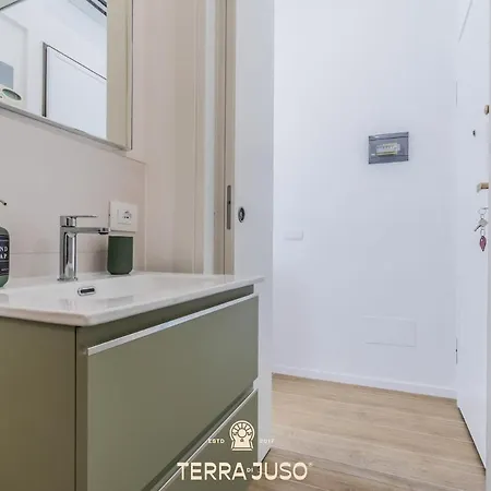 Appartement Tito 36 *
